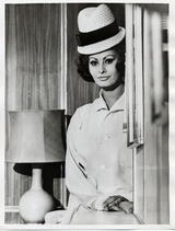 Countess_of_hong_kong_sophia_loren_portrait_medium