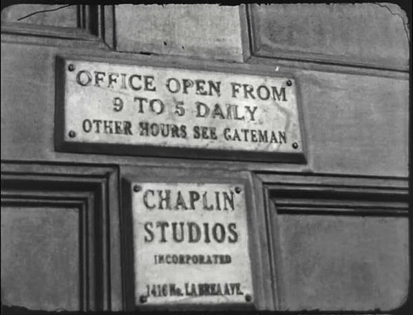 CHAPLIN-STUDIO-10-Door-plates-1  1 