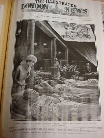 A hospital ceiling as a screen for moving pictures: A cinema for bedridden wounded soldiers at a base in France, 1918